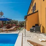 Apartamento Zikovic