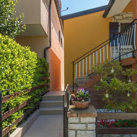 Apartment Zikovic