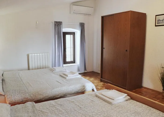 Zikovic Apartamento *
