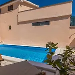 아파트 Zikovic 포레치